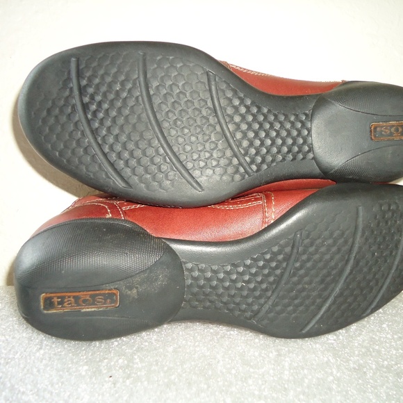 Taos Shoes Women's Double Take Loafers Maroon Leather Flats Casual Slip On - Picture 10 of 11